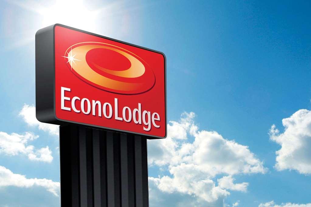 Econo Lodge Sevierville-Pigeon Forge On The River Dış mekan fotoğraf